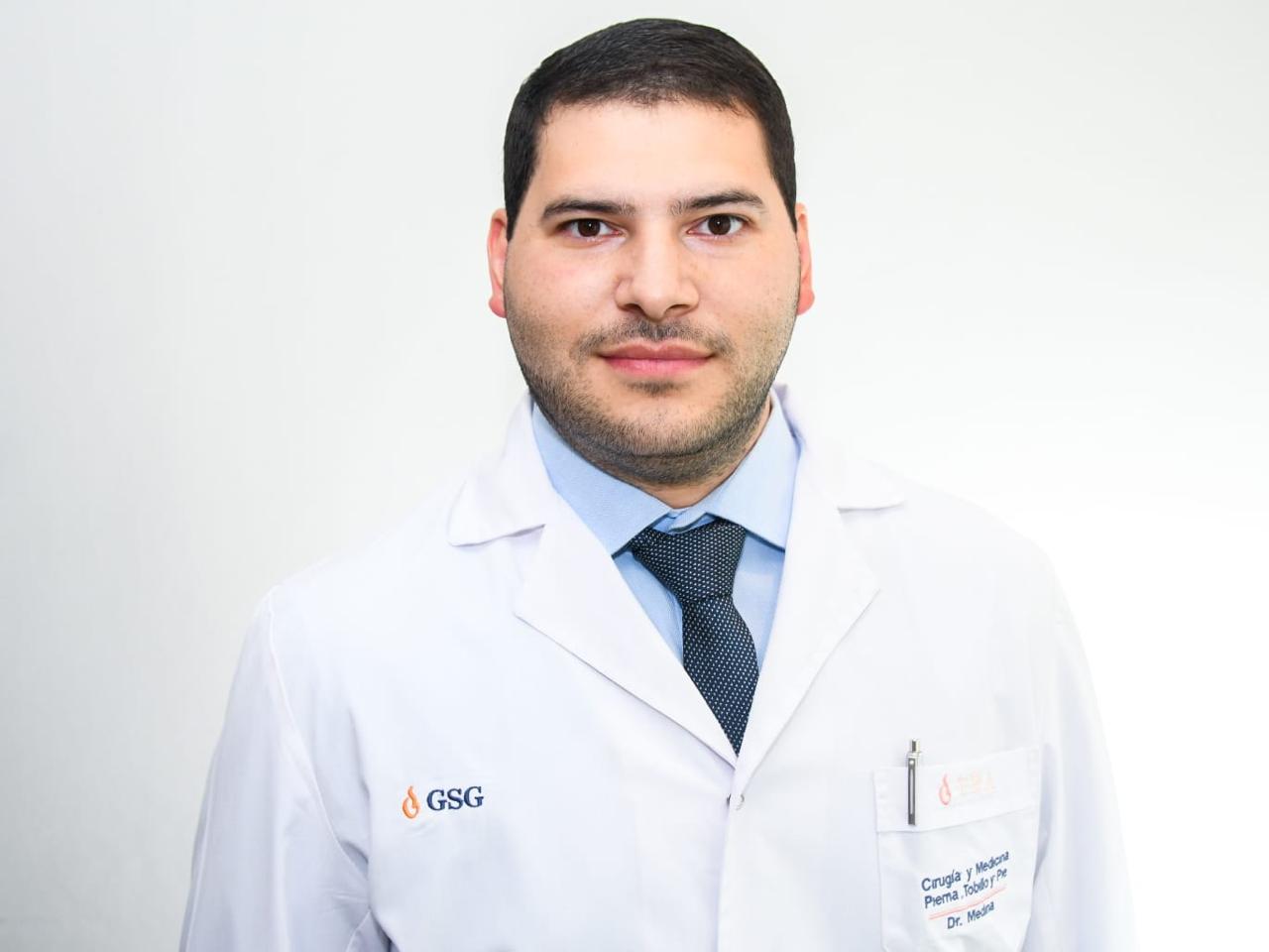 Dr. Medina, Federico